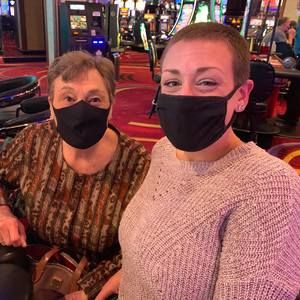 Meet your Posher, Stephanie